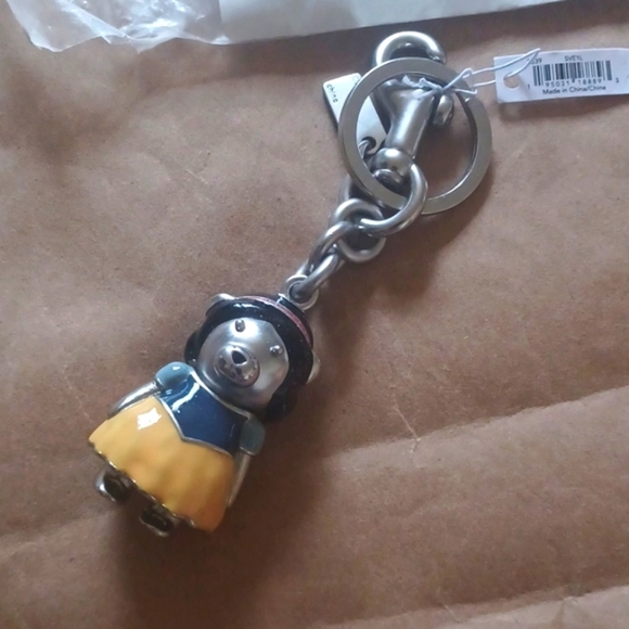 Nwt Disney X Coach Snow White Bear Bag Charm 7539 - Picture 2 of 5